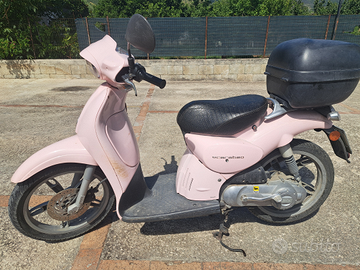 Scooter Aprilia Scarabeo 50 anno 2011