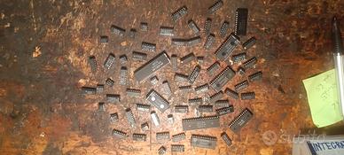 Materiale elettronico surplus radioamatori