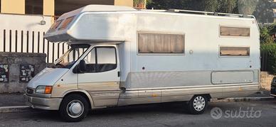  Laika Ecovip 2- Ford Transit 2.5TD  7 posti letto