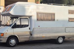  Laika Ecovip 2- Ford Transit 2.5TD  7 posti letto