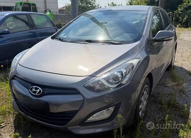 Hyundai i30 1.6 CRDi 5p. Comfort PER COMMERCIANTI