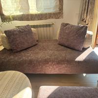 Divano scomponibile e poltrona