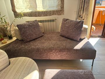 Divano scomponibile e poltrona