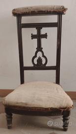 antico inginocchiatoio