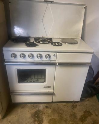 Cucina a gas vintage anni 60