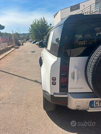 LAND ROVER DEFENDER 110-3.0 IBRIDA 350 KW AUTOCARR