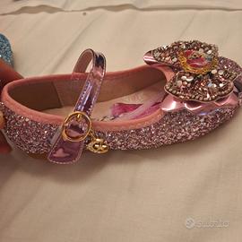 scarpe nuove da bambina