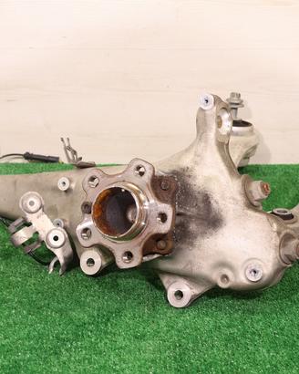 BMW serie 7 G70 Mozzo fusello anteriore destro