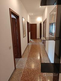 Stanza in studio medico zona Parioli