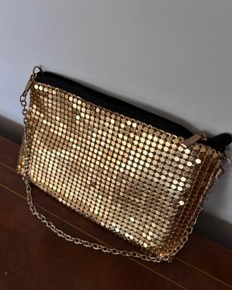 Pochette dorata e nera