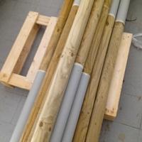 Pali tondi in legno da recinzione