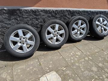 Gomme e cerchi 215/60 R 17 Pirelli