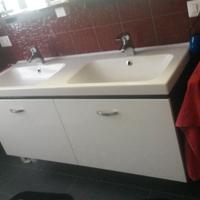 mobile da bagno con doppio lavabo