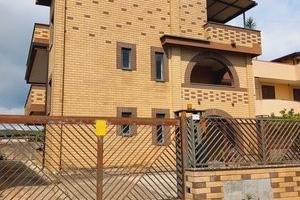 Castel Morrone (Ce) ampio appartamento+posto auto