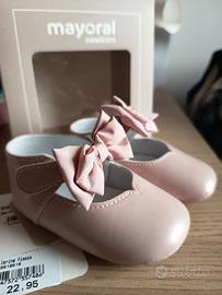 scarpe neonata 