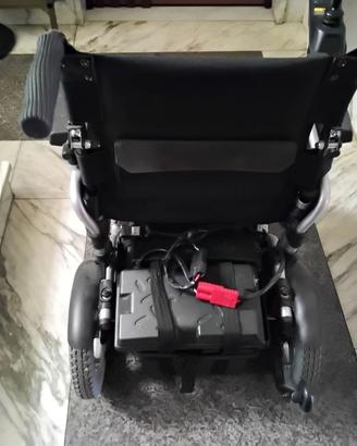 Sedia elettrica x disabile con motore ricaricabile