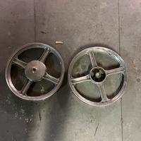 Cerchi 4 razze piaggio ciao