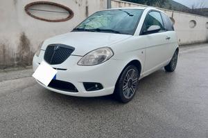 Lancia Ypsilon 1.4 benzina GPL 
