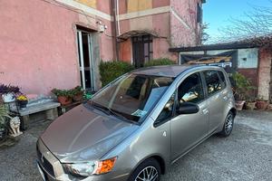 Mitsubishi Colt 1.1 75cv 2011 con garanzia 