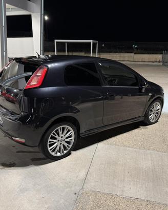 Punto evo sport