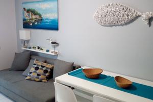 Bilocale a 5 minuti dal mare, terrazzo e posto aut