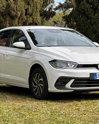 Volkswagen Polo 1.0 TSI Style 2023 NEOP PERFETTA l