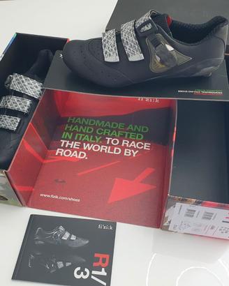 Scarpe ciclismo Fizik R1 Uomo n. 43 NUOVE carbonio