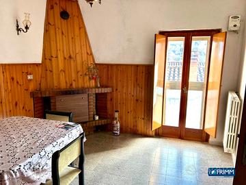 Casa cielo terra con giardino - Mirabello