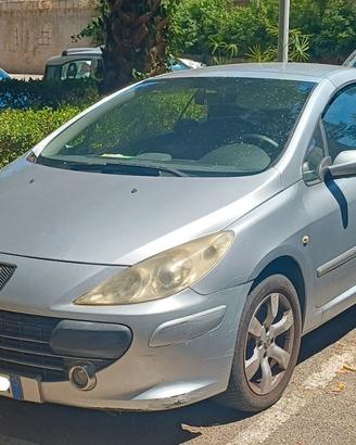 Peugeot 307 2.0 HDi FAP CC Fèline