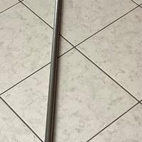 Bastone metallo per tenda con puntali a soffitto