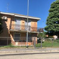 VILLA SINGOLA A CORBETTA