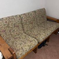 Divano in legno con ottime imbottiture