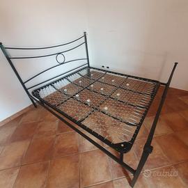 Letto in ferro battuto + rete a molle 160x188
