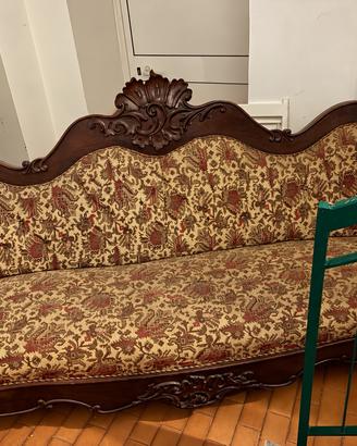 Divano del 700 Luigi XlV, legno massello