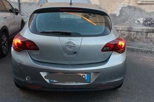 Opel Astra 1.7 125cv anno 2011