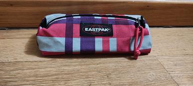 astuccio Eastpak 