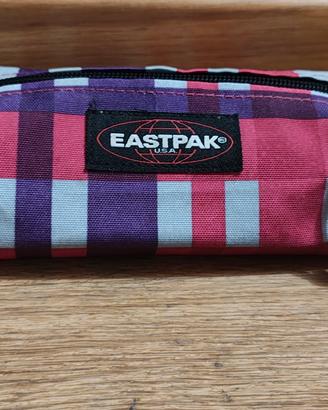 astuccio Eastpak 