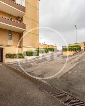 Box / Garage di 50 m² a Pomezia