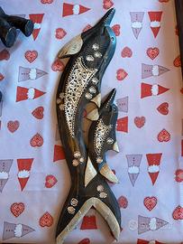 Delfini in legno