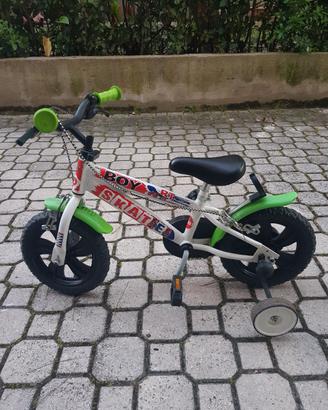 bicicletta con rotelle