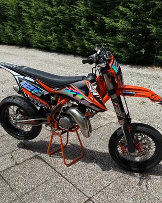 ktm 125 motard targato permuta con harley davidson