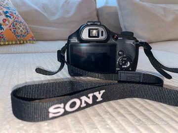 Sony Cyber-shot DSC-HX400V  Zoom 50x  20.4MP  WiFi