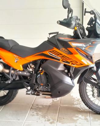 KTM 890 ADVENTURE