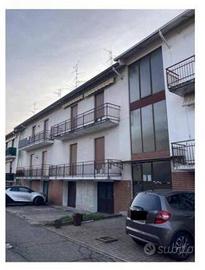 Immobile in asta di 130 m² con 3 locali a Malnate