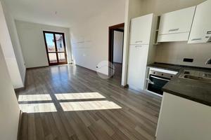 2 LOCALI A VOLPIANO