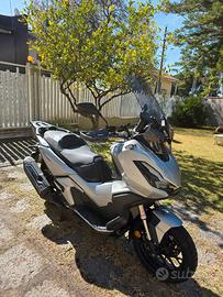 Honda Adv 350 - 2022 - Full opt. Soli 5000 km