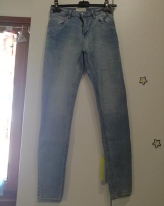 Skinny jeans