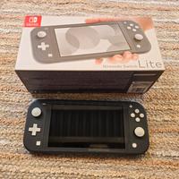 Nintendo Switch Lite grigia con scatola e caricato