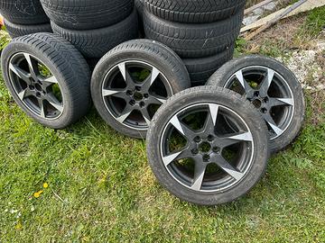 4 cerchi con gomme 245/45 R17 per audi