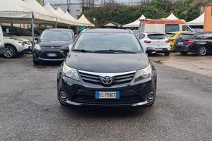 TOYOTA Avensis 2.0 D-4D Wagon Lounge